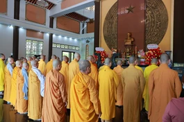 Ban Trị sự GHPGVN TP.HCM dâng hương tưởng niệm tại Đền thờ Liệt sĩ phường Vũng Tàu, TP.HCM