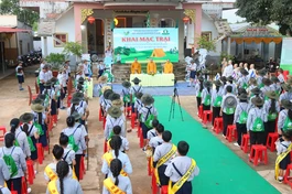 Quang cảnh lễ khai mạc