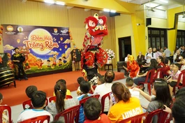 "Đêm hội trăng rằm" tại chùa Vĩnh Nghiêm