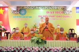 Thượng tọa Thích Truyền Cường phát biểu tại phiên trù bị Đại hội đại biểu GHPGVN quận 5