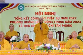 Chư tôn đức chứng minh buổi lễ