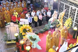 Đại lễ Phật đản Phật lịch 2568 của Phật giáo Q.5 tại chùa Vạn Phật, chiều ngày 10-4-Giáp Thìn 