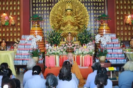 Lễ khai đàn Pháp hội Dược Sư diễn ra vào sáng mùng 5 Tết, tại chùa Long Phước - Ảnh: Trung Thắng