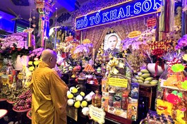 Trưởng lão Hòa thượng Thích Như Niệm thành kính tưởng niệm Tổ khai sơn chùa Pháp Hoa - Hòa thượng Thích Đạo Thanh 