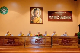 Chư tôn đức Ni chia sẻ trong buổi pháp đàm với Phật tử