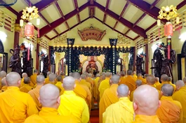 Chư Tăng Q.Bình Thạnh tác pháp an cư tại chùa Bửu Liên