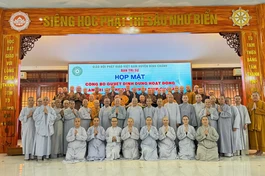 Lưu niệm buổi họp mặt của Tăng Ni H.Bình Chánh