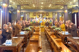 Niệm Phật cầu gia hộ