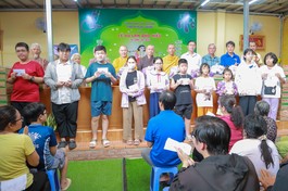 Tịnh xá Ngọc Chánh tặng quà đến các em học sinh, sinh viên, người dân có hoàn cảnh khó khăn, trên địa bàn TP.HCM nhân dịp Vu lan