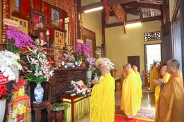 Lễ tưởng niệm Đại lão Hòa thượng Thích Tịnh Khiết (1890-1973) tại thiền viện Vạn Hạnh, ngày 10-3 - Ảnh: Nguyên Tài/BGN