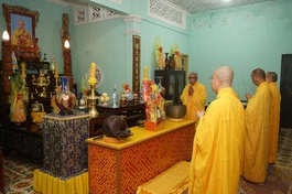 Dâng hương tưởng niệm Trưởng lão Hòa thượng Thích Quang Thể, nguyên Trưởng ban Trị sự GHPGVN tỉnh Quảng Nam - Đà Nẵng tại chùa Thọ Quang