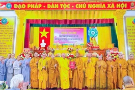 Hòa thượng Thích Quảng Hà trao quyết định chuẩn y nhân sự Ban Đại diện Phật giáo liên xã Giao Thủy, nhiệm kỳ 2026-2031
