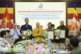 Đại đức Thích Nguyên Tài (Báo Giác Ngộ) và các tác giả có tác phẩm dự thi ấn tượng nhận Giải hành hương một số Thánh tích Phật giáo tại Ấn Độ 
