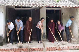 Ban Trị sự GHPGVN tỉnh Ninh Bình, Ủy ban MTTQVN tỉnh và chính quyền địa phương thực hiện khởi công xây dựng nhà Đại đoàn kết