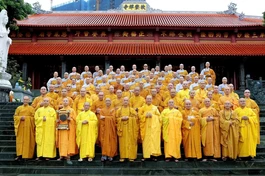 Chư Tăng, Ni hành giả an cư tỉnh Thái Nguyên lưu niệm sau lễ khai hạ tại hạ trường chùa Phù Liễn