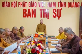Thượng tọa Thích Nhuận Bảo, Ủy viên Hội đồng Trị sự, Trưởng ban Trị sự GHPGVN tỉnh Quảng Ngãi phát biểu tại buổi họp định kỳ của Ban Trị sự