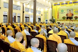 Quang cảnh buổi thăm, sách tấn hành giả khu vực Bình Dương tại trường hạ tổ đình Hội Khánh (P.Thủ Dầu Một, TP.HCM)