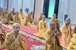 Hòa thượng Thích Quảng Hà, Trưởng ban Trị sự GHPGVN tỉnh Ninh Bình chứng minh Lễ tạ pháp tại trường hạ Trúc Lâm Thiên Trường