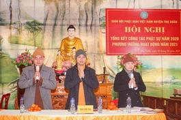 Chư Tôn đức chủ tọa hội nghị