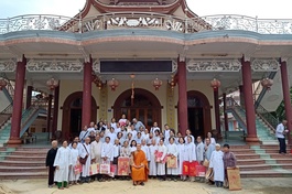 Đạo tràng khóa tu Bát quan trai tại tịnh xá Ngọc Duyên 