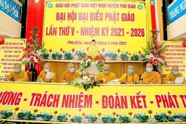Chư tôn đức chủ tọa đoàn