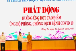 Đại đức Thích Khai Từ trao 100 triệu đồng ủng hộ phòng, chống dịch Covid-19