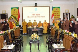 Chư tôn đức tham dự hội nghị niệm Phật cầu gia bị