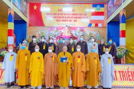 Tân Ban Trị sự Phật giáo huyện Hậu Lộc nhiệm kỳ 2021-2026 ra mắt và phát biểu nhận nhiệm vụ tại hội nghị