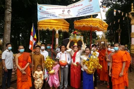 Lễ dâng y Kathina tại chùa Kompong SaLa - chùa Tha La (Trà Vinh)