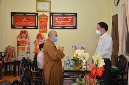 Ủy ban MTTQVN TP.HCM chúc Tết đến Ban Trị sự Phật giáo quận Bình Thạnh