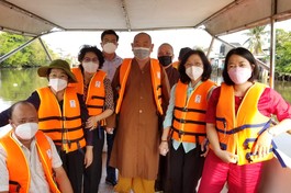 Phật giáo quận 8 tham gia ngày hội "Vì dòng kênh xanh"