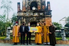 Tổ đình Kim Liên hỗ trợ 150 triệu đồng xây dựng cầu Dân Trí