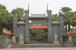 Đền tưởng niệm các vua Hùng tại Công viên Lịch sử - Văn hóa dân tộc, TP.Thủ Đức