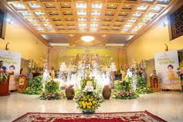 Lễ đài Phật đản tại chùa Long Hưng (huyện Đông Anh, Hà Nội)
