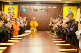 Niệm Phật cầu gia hộ