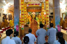 Lễ dâng cúng pháp y tại chùa Thiên Vân (quận 12, TP.HCM) 