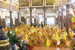 Khánh Hòa: Chư Tăng TP.Nha Trang tác pháp Tự tứ tại chùa Sắc tứ Long Sơn