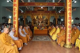 Chùa Chánh Thiên tổ chức lễ Vu lan, trao quà người khiếm thị