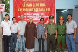 Chùa Bà Đa bàn giao nhà Đại đoàn kết