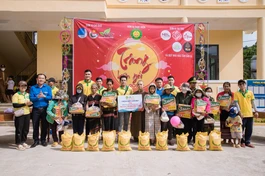 Quảng Trị: Ban Trị sự Phật giáo tỉnh tổ chức chương trình thiện nguyện "Trăng biên giới"