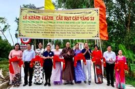 Lễ khánh thành cầu Hạt Cát Vàng 23 tại ấp Đá Bạc, xã Khánh Bình Tây, huyện Trần Văn Thời, Cà Mau