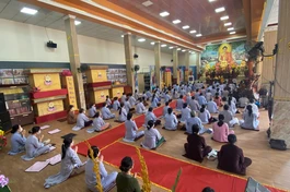 Đông đảo Phật tử tham dự khóa tu "Một ngày phúc lạc" lần thứ 29 tại chùa Trúc Lâm Viên Nghiêm