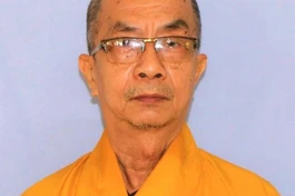 Hòa thượng Thích Nhựt Tấn, Ủy viên Thường trực Hội đồng Trị sự, vị giáo phẩm được suy cử Trưởng ban Trị sự GHPGVN tỉnh Bến Tre liên tục 7 nhiệm kỳ (1992 - nay)