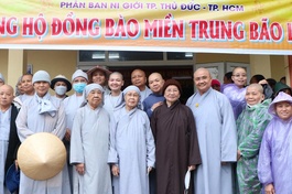 Đoàn thiện nguyện Phân ban Ni giới TP.Thủ Đức