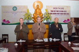 Niệm Phật cầu gia hộ