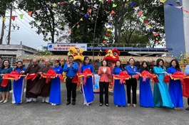 Cắt băng khai mạc phiên chợ “Xuân gắn kết – Tết sẻ chia”