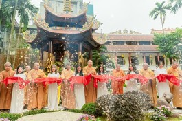 Cắt băng khánh thành công trình hồ Quán Âm