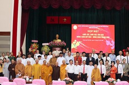 Họp mặt các chức sắc, chức việc tôn giáo nhân dịp đầu năm Quý Mão, sáng 31-1