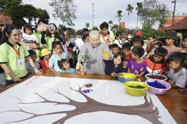 Đem niềm vui đến các em thiếu nhi vùng cao