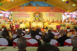 Quang cảnh lễ bế mạc Hội thảo khoa học Thiền phái Lâm Tế Chúc Thánh